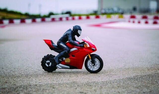 Rc motorcykel featured Radiostyrd motorcykel